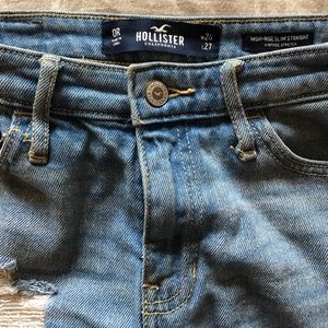 Hollister distressed jeans size 0